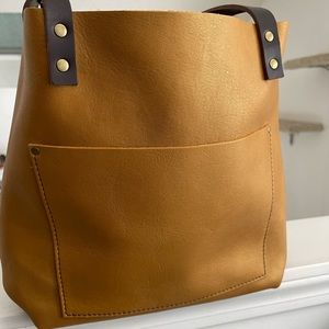 Portland Leather Goods 🦄 Medium Honeycomb Classic Tote